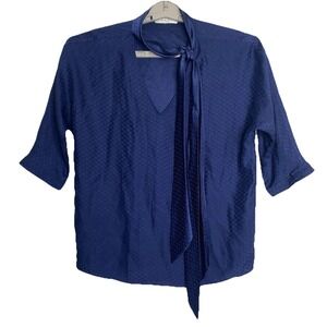 Trina Turk Silk Satin Blouse 3/4 Sleeve Blue/Navy V‎ Neck With Tie Collar Sz S